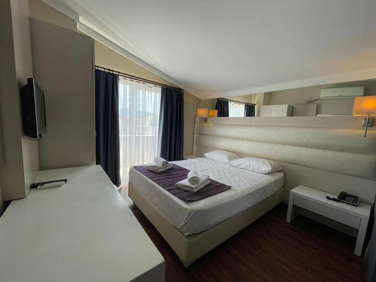 Gold Butik Otel 马尔马里斯 外观 照片