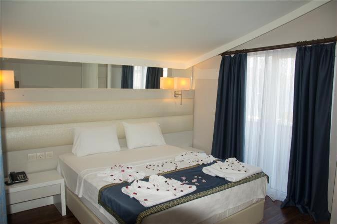 Gold Butik Otel 马尔马里斯 外观 照片