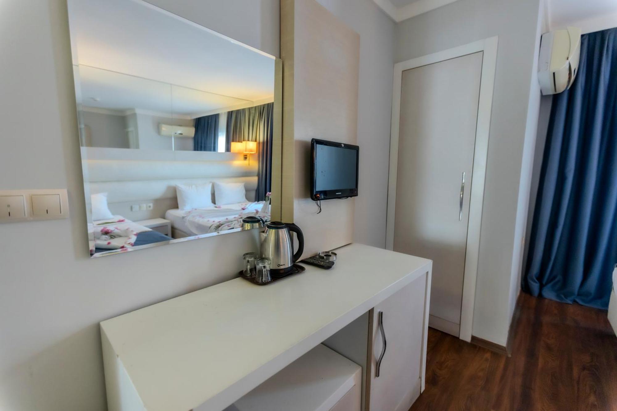 Gold Butik Otel 马尔马里斯 外观 照片