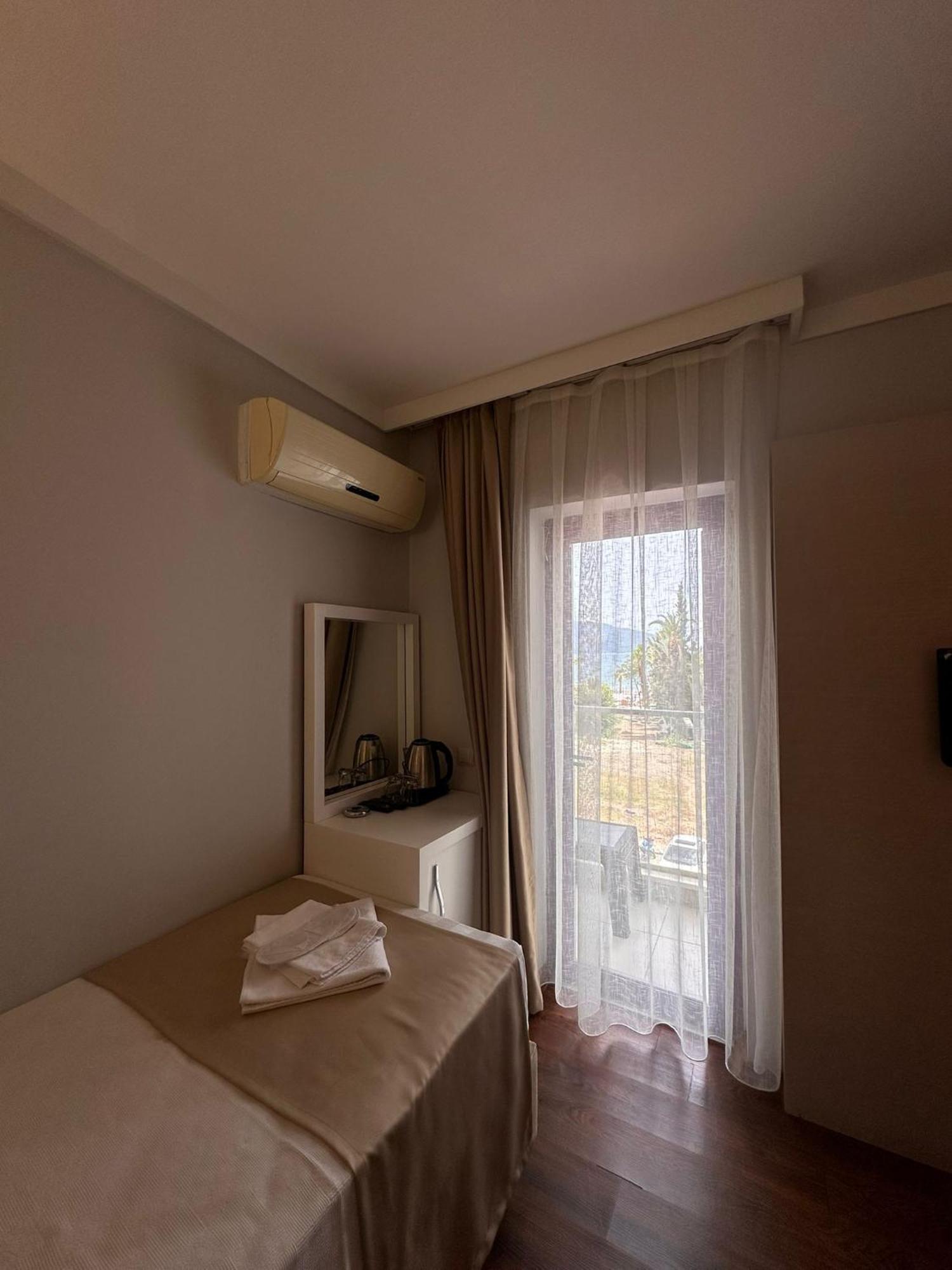 Gold Butik Otel 马尔马里斯 外观 照片
