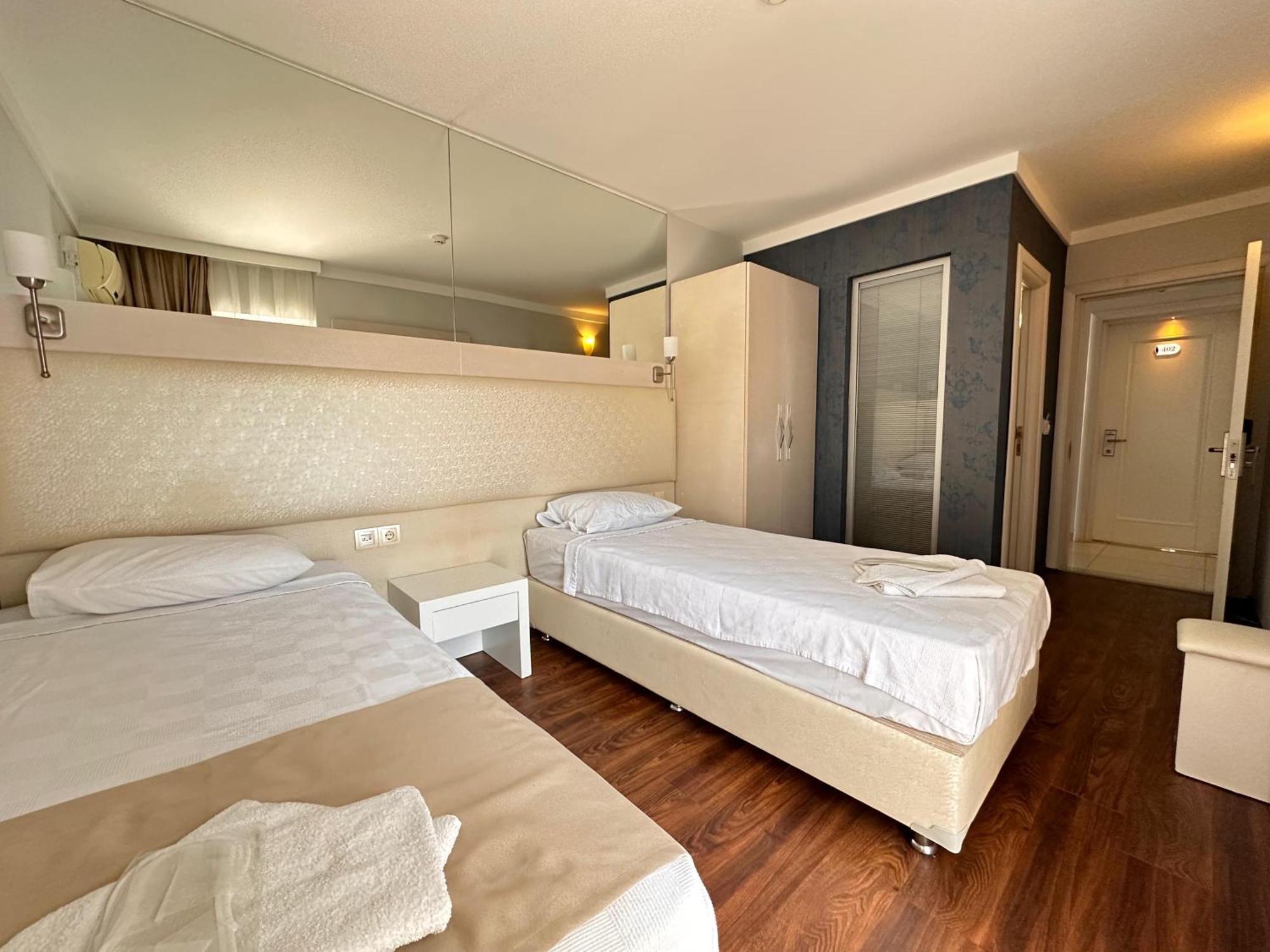 Gold Butik Otel 马尔马里斯 外观 照片